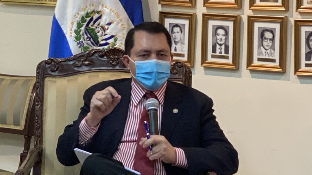 mario-ponce-compara-a-diputados-con-la-faes-para-no-suspender-labores-ante-contagios-por-covid19